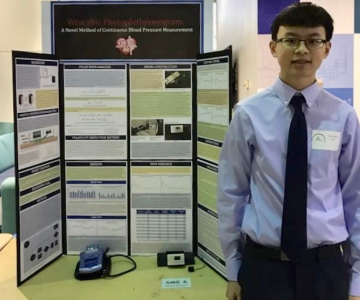 Sophomore places at science fair with self-made heart rate monitor