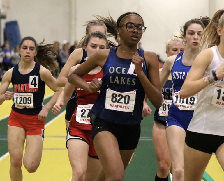 Aniya Mosely leads in the 2020 state meet, 1000.