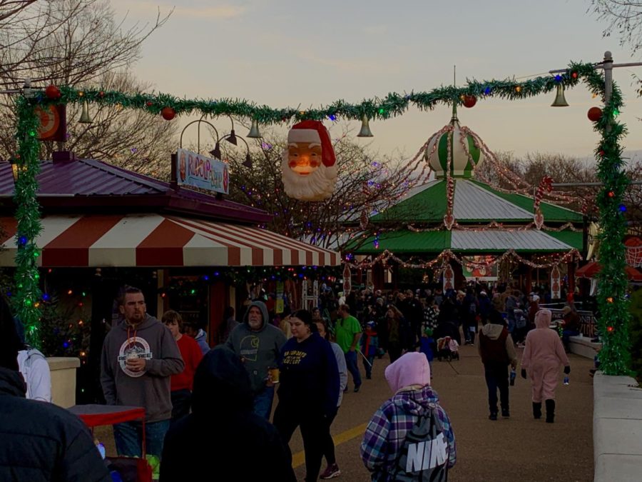 Crowds gathered at festive booths at Busch Garden’s Christmas Town in the Italy section located at Williamsburg Virgina on Dec. 17, 2022.