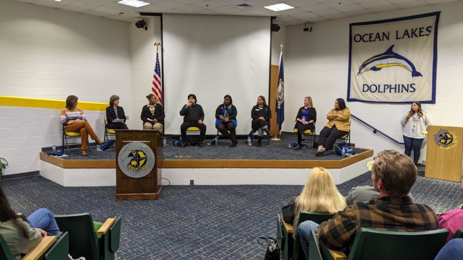 From left: Missy Dunaway, Amanda Hansen, Chief Stephanie Williams, Enrique Rangel-Rodriquez, TeCarala Moore, Elizabeth Dugas, Carleigh Pappas Jacobs, and Yoma Miller explain the admissions process and what colleges look for in students applying.