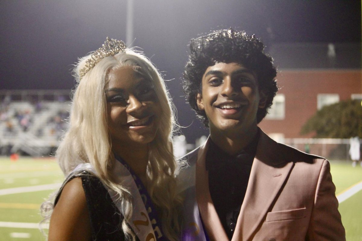 Mariah Thornton and Rev Renkunta smile for the camera after being crowned as the Royal Fins on Oct.14, 2023.