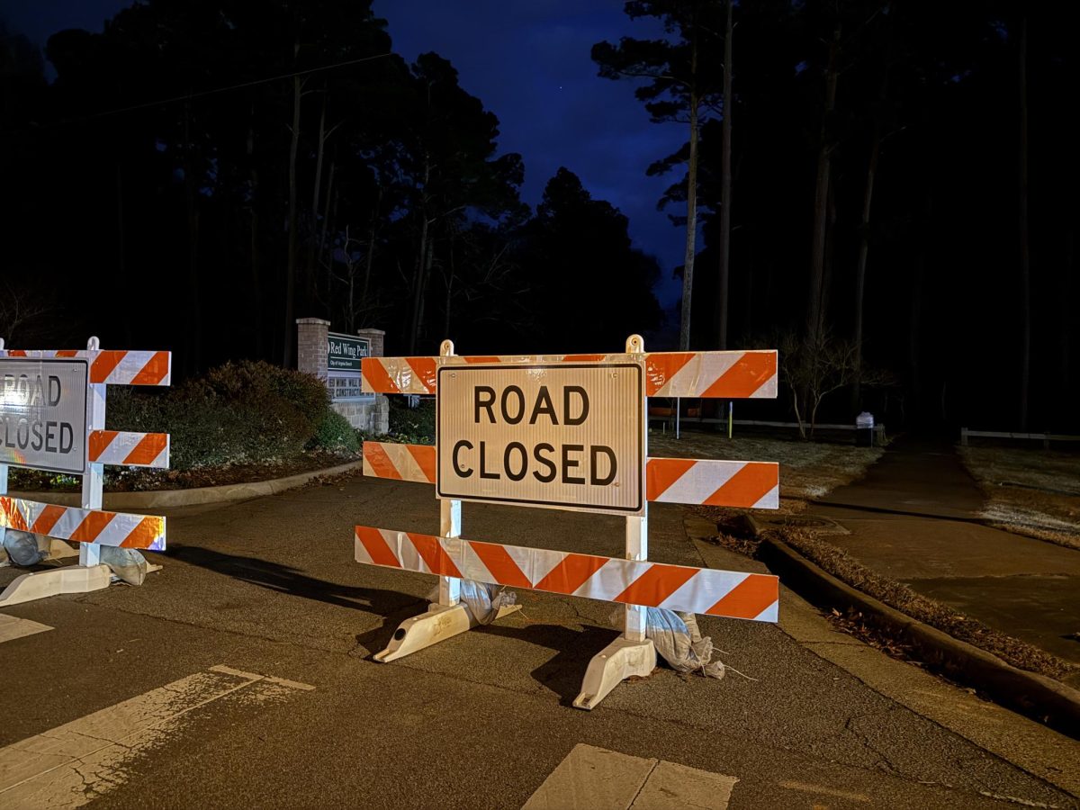 Road signs in front of Red Wing Park informing people that the park is closed. This picture was taken on Dec. 19, 2024.