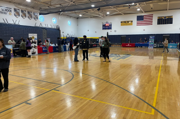 Various career booths provided vast opportunities and information about different career options. Booths ranged from military branches, Ocean Breeze, and ShoreBreak Pizza & TapHouse. 